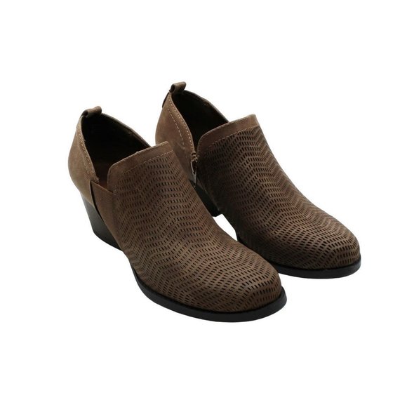 BareTraps Shoes - Baretraps Ridgely Women's Block Heel Ankle Boots
